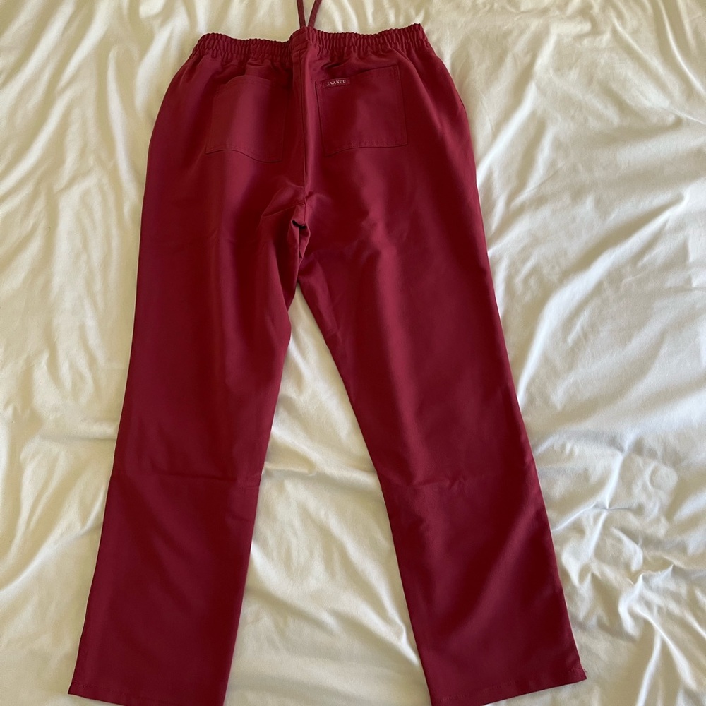Jaanuu Women's M/P Scrub Pants and Top - Picture 8 of 11